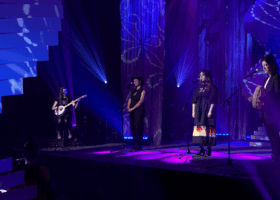 Premier Gala de l'ADISQ - Performance: Nikamu Mamuitun - Chansons rassembleuses