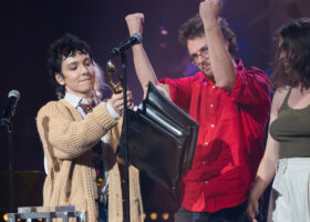 Premier Gala de l'ADISQ - Artiste de l'année ayant le plus rayonné hors Québec : Hubert Lenoir