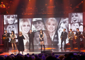 Jordan Officer, Susie Arioli, Renée Martel, Patrick Norman, Mara Tremblay, Les Trois Accords - hommage à Renée Martel