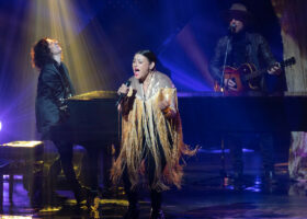 Gala de l'ADISQ - Performance : Alexandra Stréliski et Elisapie